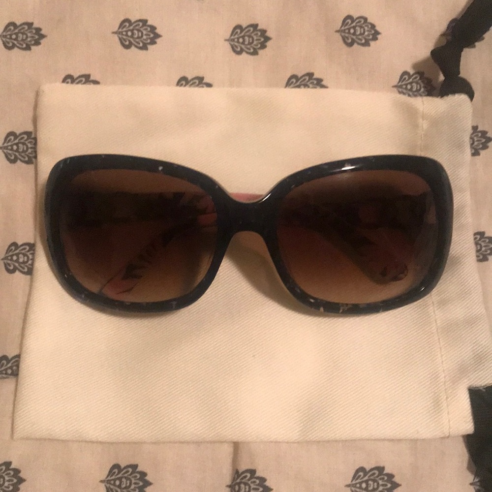 Vera Bradley sunglasses